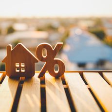 , Immobilier : les prix continuent de baisser et les acheteurs reviennent peu à peu